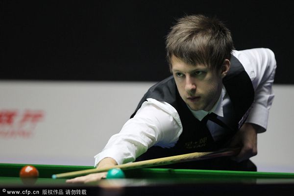 功突破重围 功突破重围